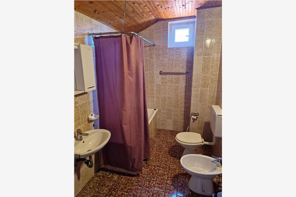 Apartment A2, for 6 persons