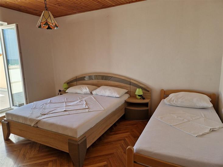 Apartment A2, for 6 persons