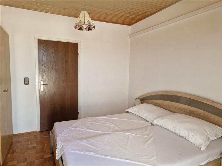Apartment A2, for 6 persons