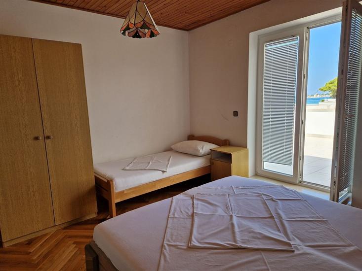 Apartment A2, for 6 persons