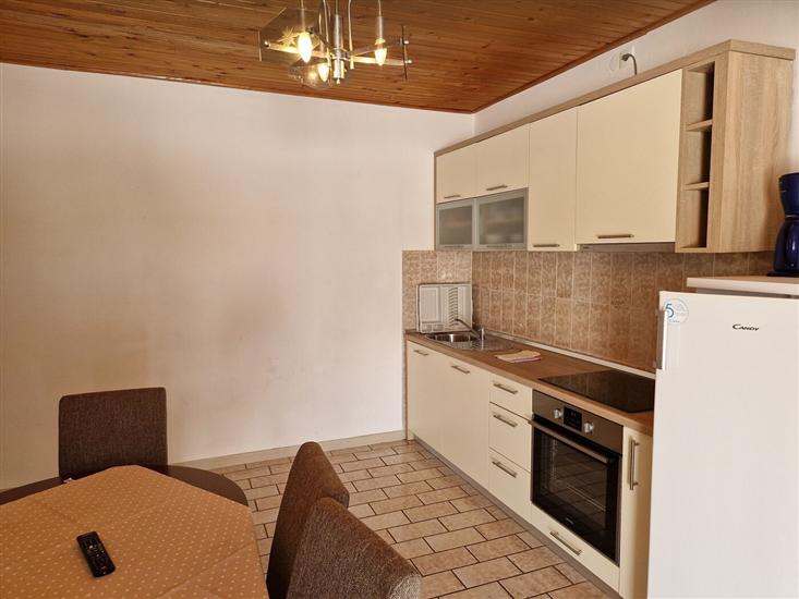 Apartment A2, for 6 persons