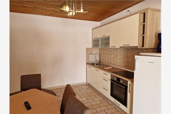 Apartment A2, for 6 persons