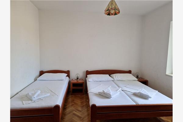 Apartment A3, for 5 persons