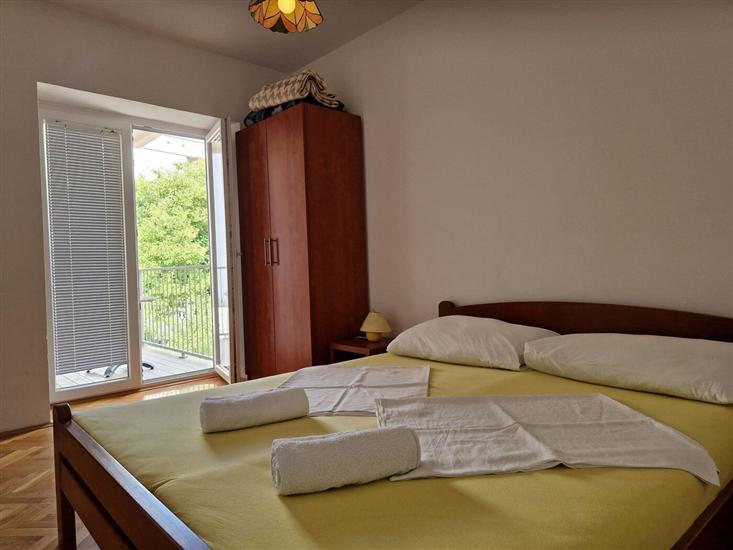 Apartment A3, for 5 persons