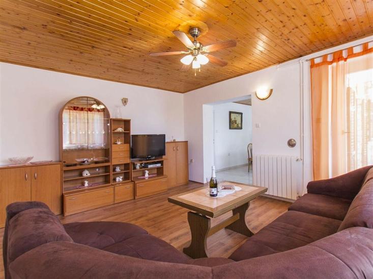 House K1, for 10 persons