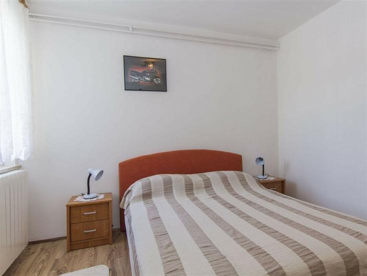 House K1, for 10 persons