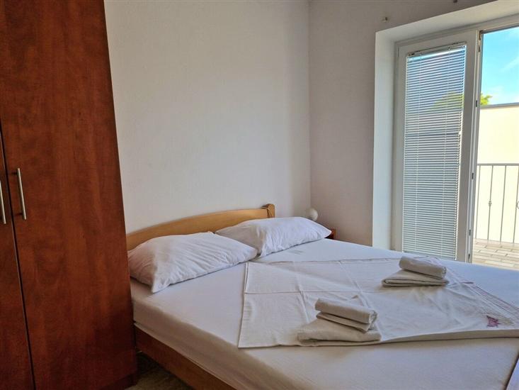 Apartment A4, for 4 persons