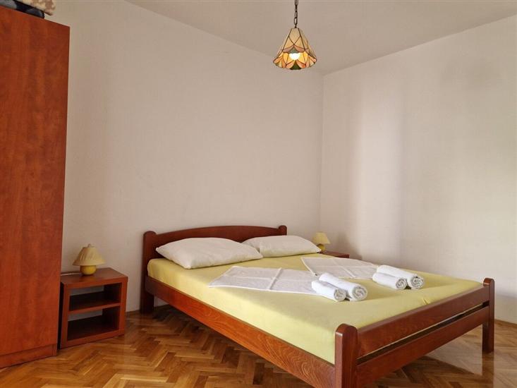 Apartment A3, for 5 persons