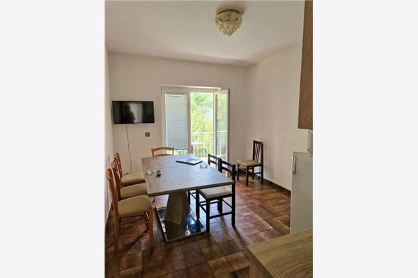 Apartment A1, for 6 persons