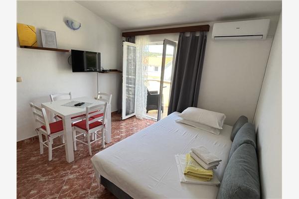 Apartment A2, for 3 persons