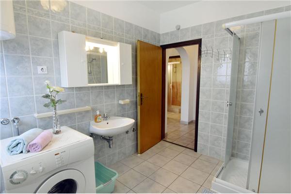 Apartment A1, for 8 persons