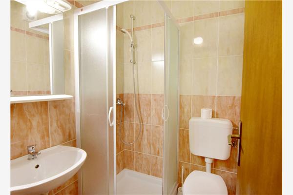 Apartment A1, for 8 persons