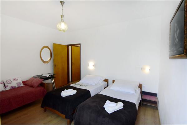 Apartment A1, for 8 persons