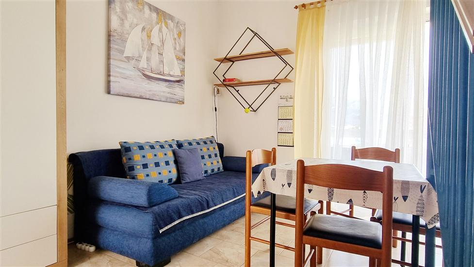 Apartment A19, for 2 persons