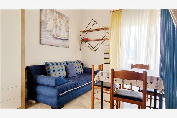 Apartment A19, for 2 persons