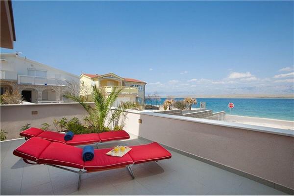 Apartment A1, for 6 persons