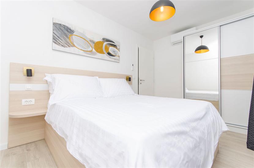 Apartment A1, for 6 persons