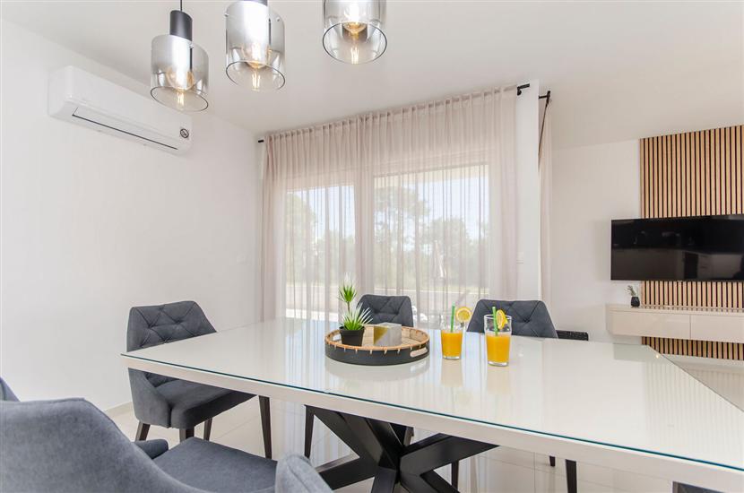 Apartment A1, for 6 persons