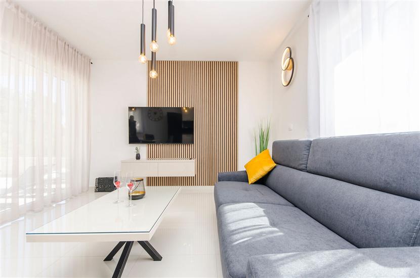 Apartment A1, for 6 persons