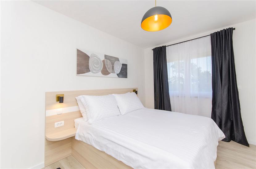 Apartment A2, for 6 persons