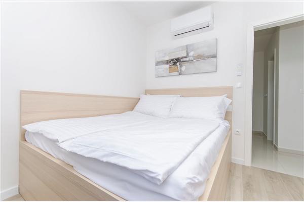 Apartment A2, for 6 persons