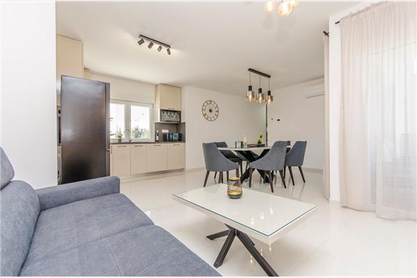 Apartment A2, for 6 persons