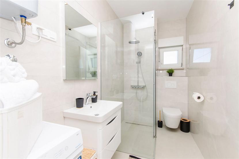 Apartment A3, for 6 persons