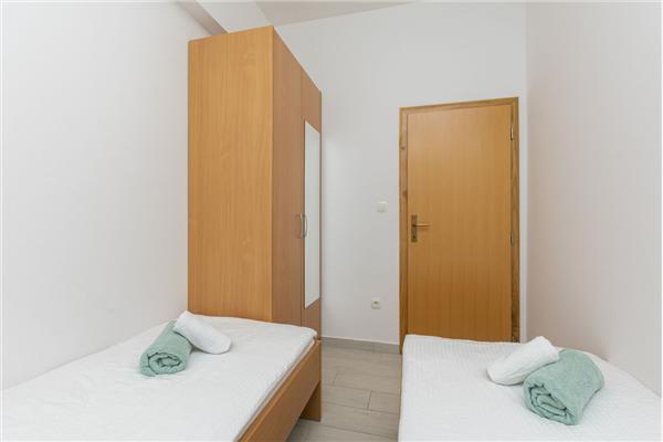 Apartment A7, for 4 persons