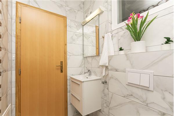 Apartment A7, for 4 persons