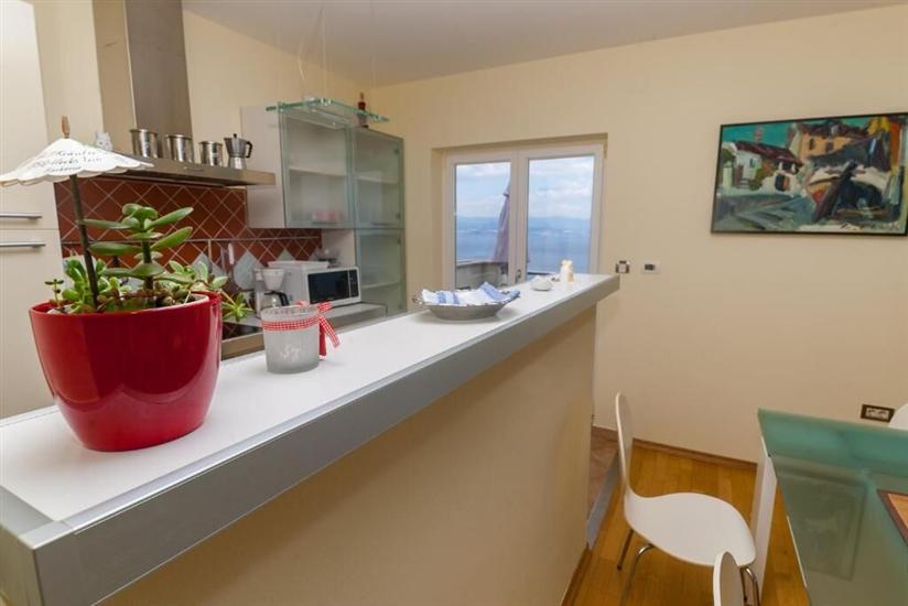 Apartment A2, for 6 persons