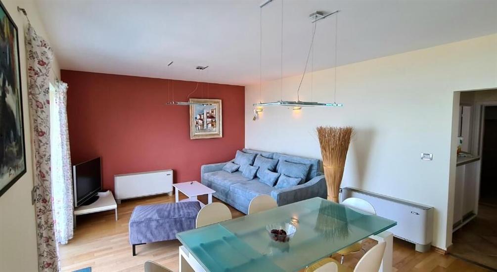 Apartment A2, for 6 persons