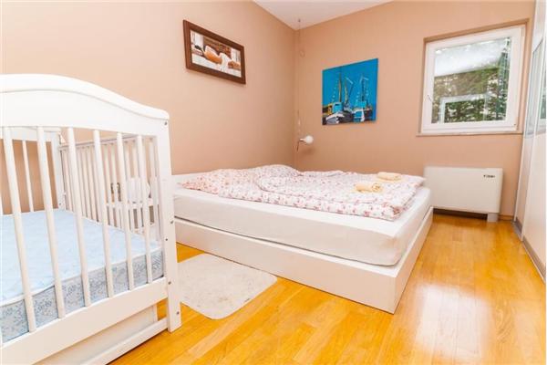 Apartment A2, for 6 persons