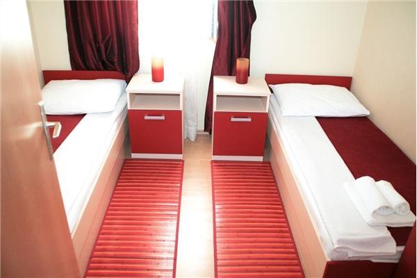 Apartment A2, for 6 persons