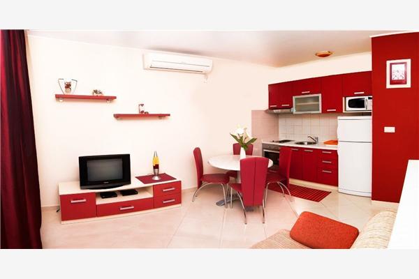 Apartment A2, for 6 persons