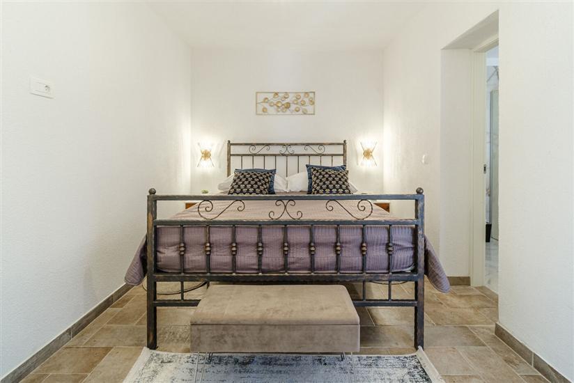 House K1, for 5 persons