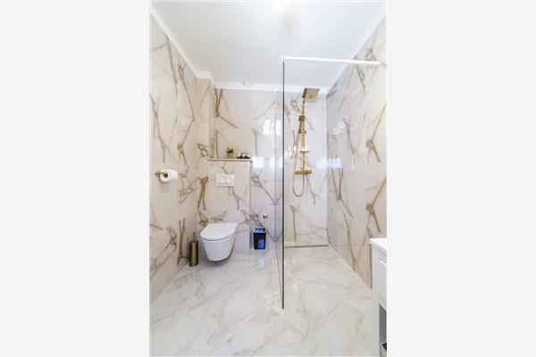 House K1, for 5 persons