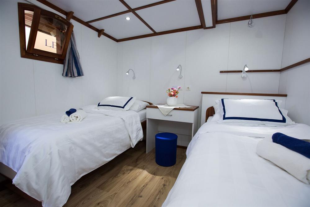 Spl-Cabins-Main-Deck-4