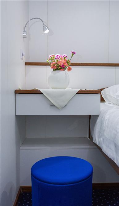 Spl-Cabins-Standard-deck-5