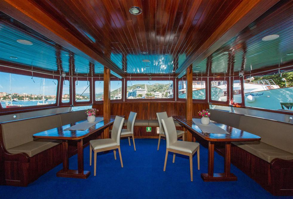 Spl-Restaurant-Lobby-14