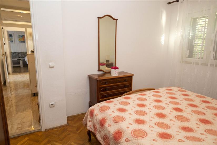 Apartment A2, for 8 persons