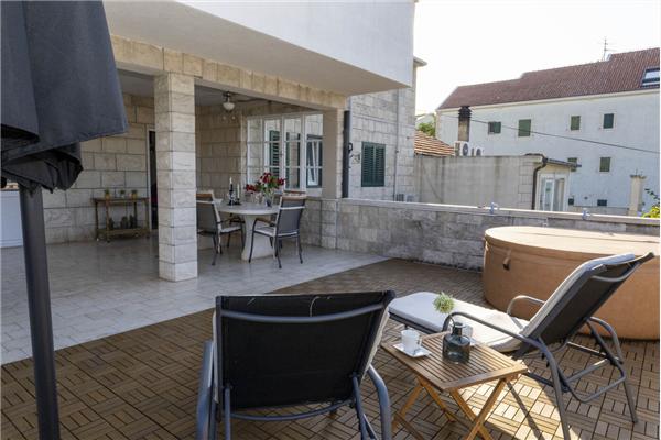 Apartment A2, for 8 persons