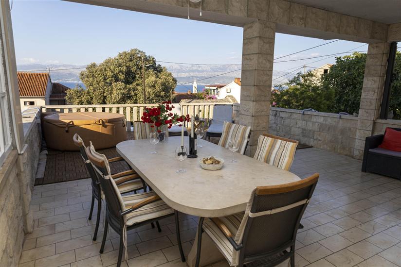 Apartment A2, for 8 persons