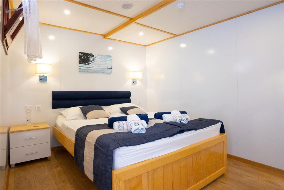 CB-Cabins-Main-deck-2