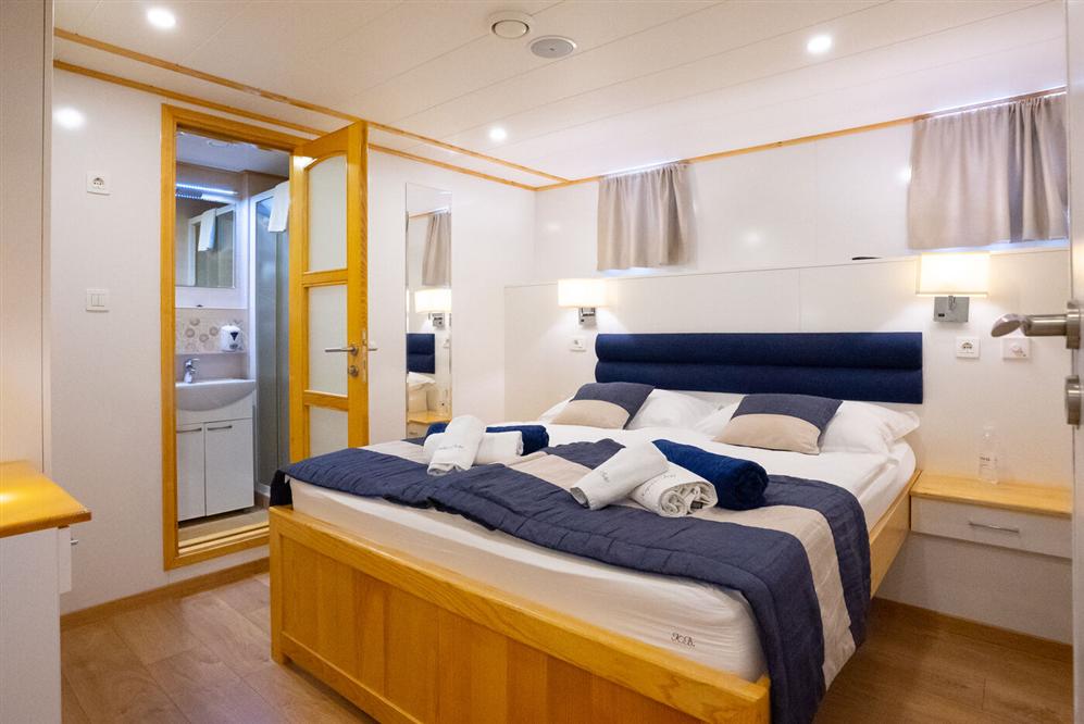 CB-Cabins-Standard-2