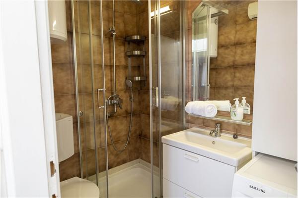 Apartment A3, for 9 persons