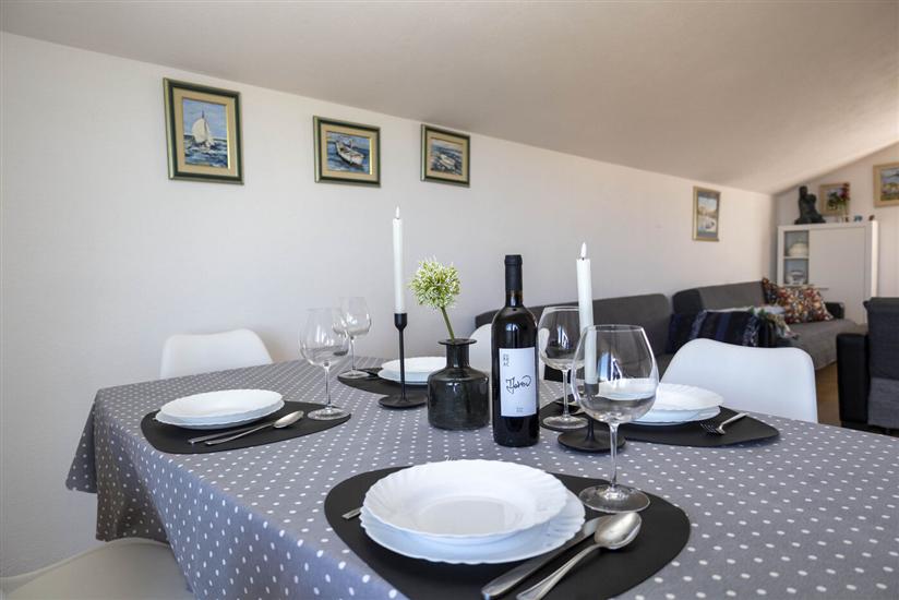 Apartment A3, for 9 persons