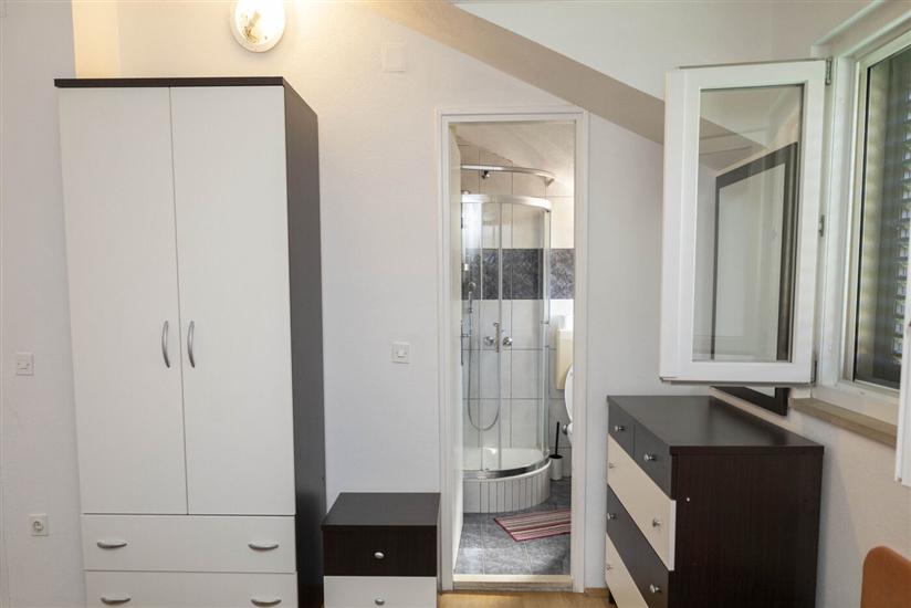 Apartment A3, for 9 persons