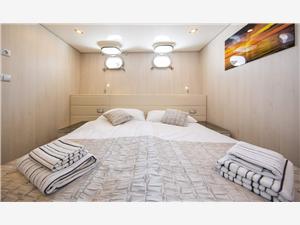 Sum-Cabins-Standard-8