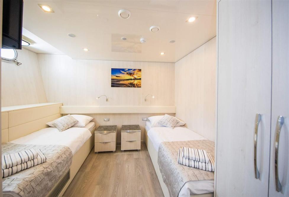 Sum-Cabins-Standard-18