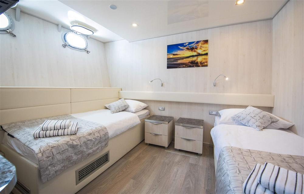 Sum-Cabins-Standard-19